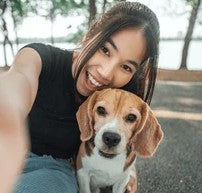 files/asian_lady_with_dog.jpg